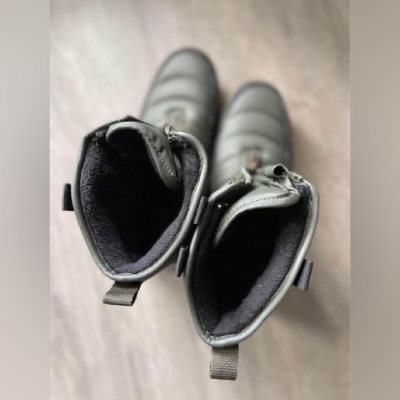 Khombu waterproof snow boots | size 8 - Picture 6 of 7